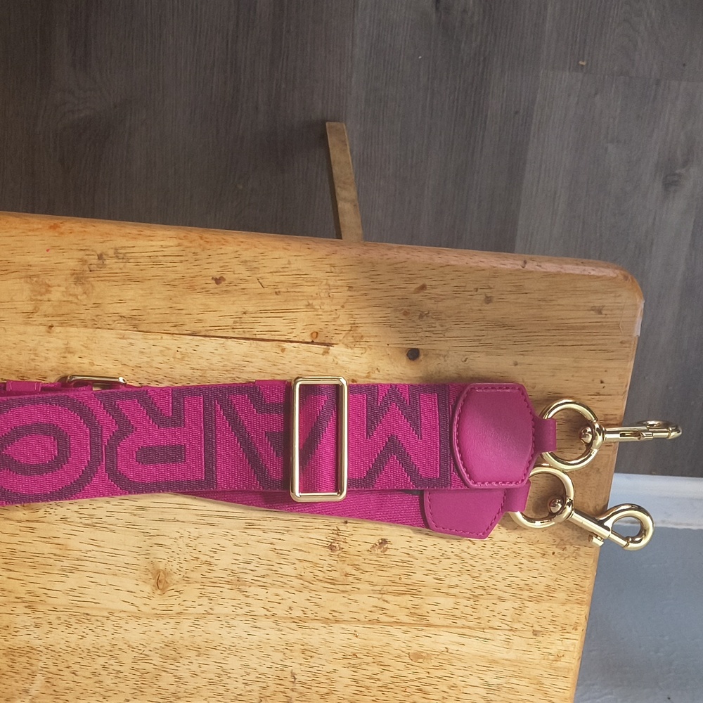 Marc Jacobs Lipstick Pink Strap - Picture 2 of 3